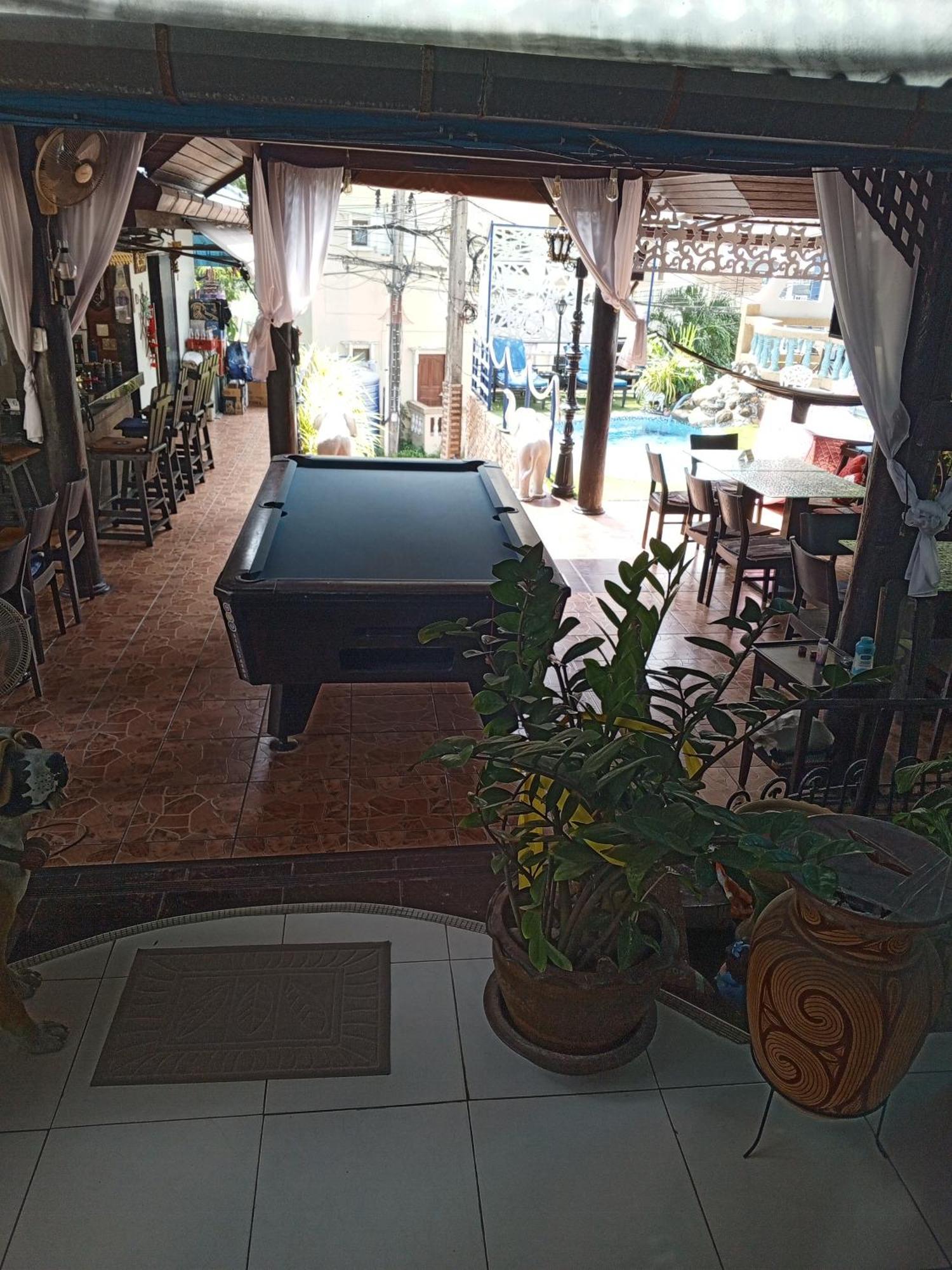 Patong Sunbeach Mansion Exteriör bild