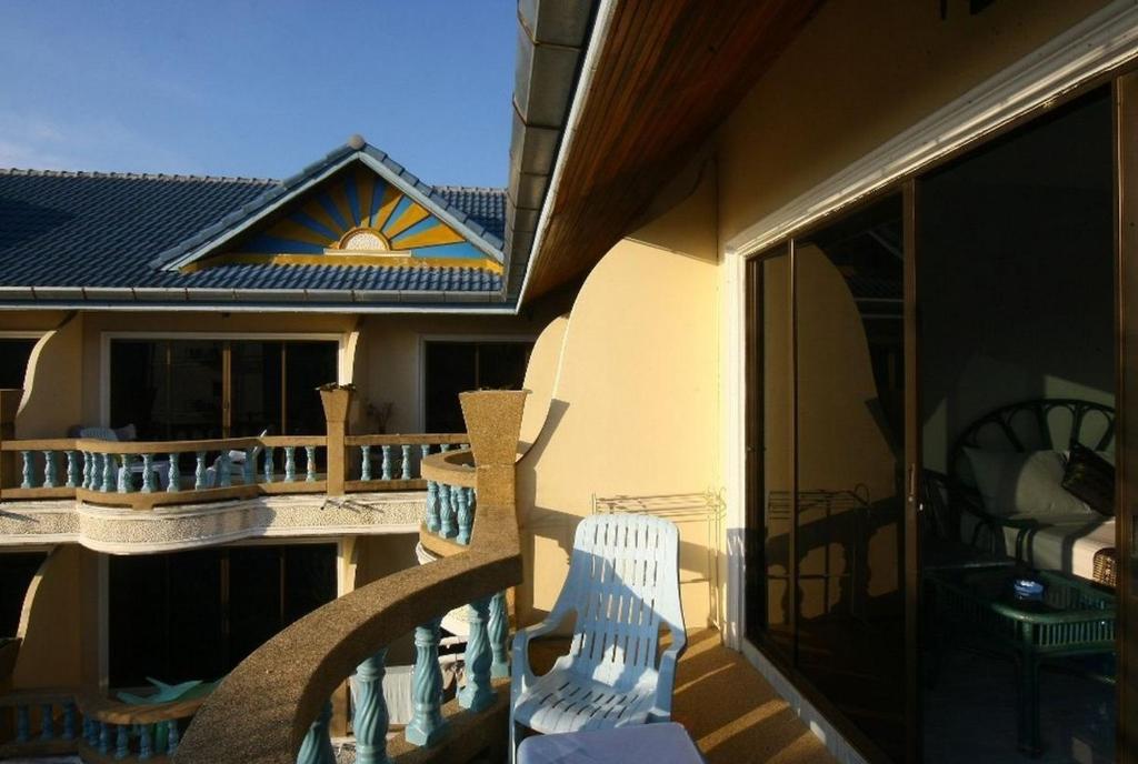 Patong Sunbeach Mansion Exteriör bild