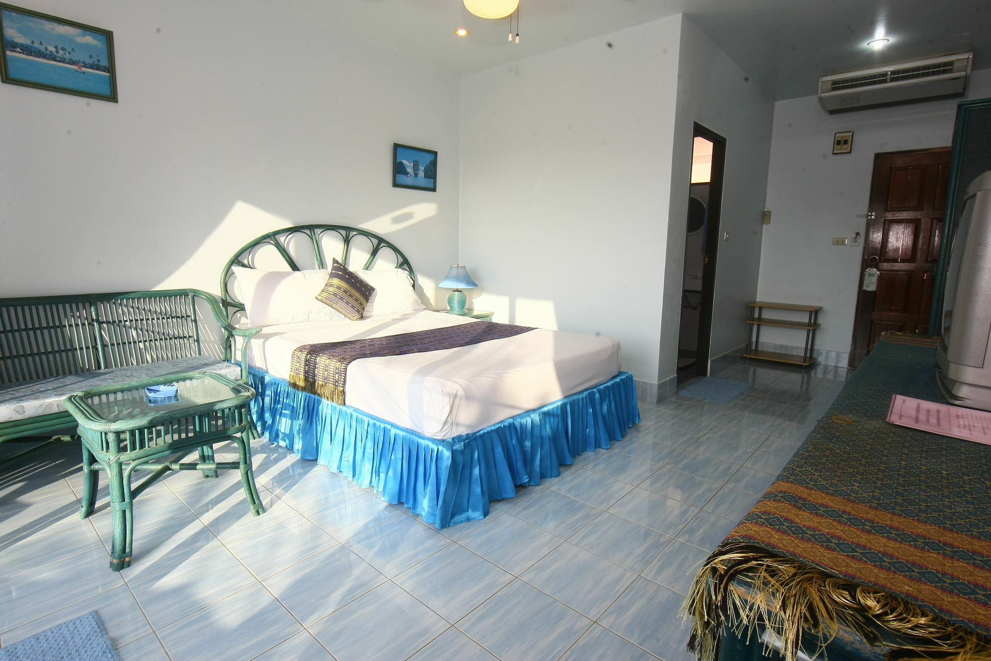 Patong Sunbeach Mansion Exteriör bild